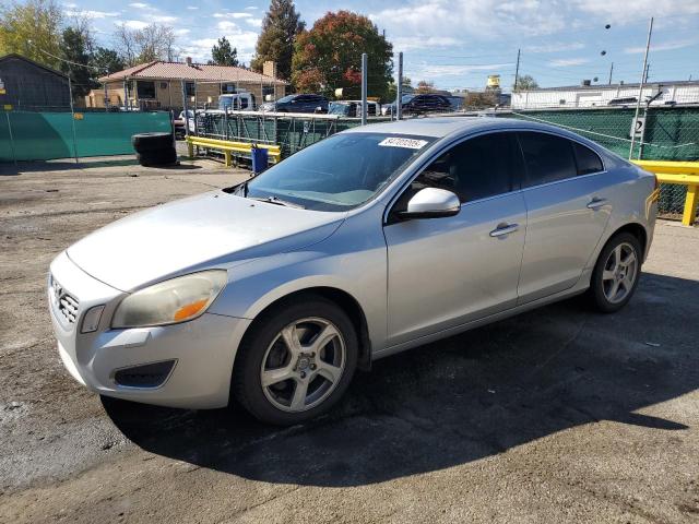 VOLVO S60 T5 2012 with VIN YV1622FS2C2098556 - Photo from auction