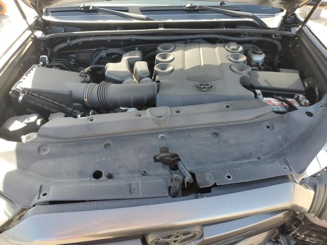 Photo 12 from auction – 2018 TOYOTA 4RUNNER SR with VIN JTEZU5JR1J5177064