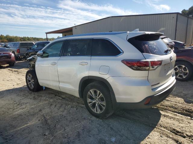 Photo 2 from auction – 2015 TOYOTA HIGHLANDER with VIN 5TDJKRFH3FS109283