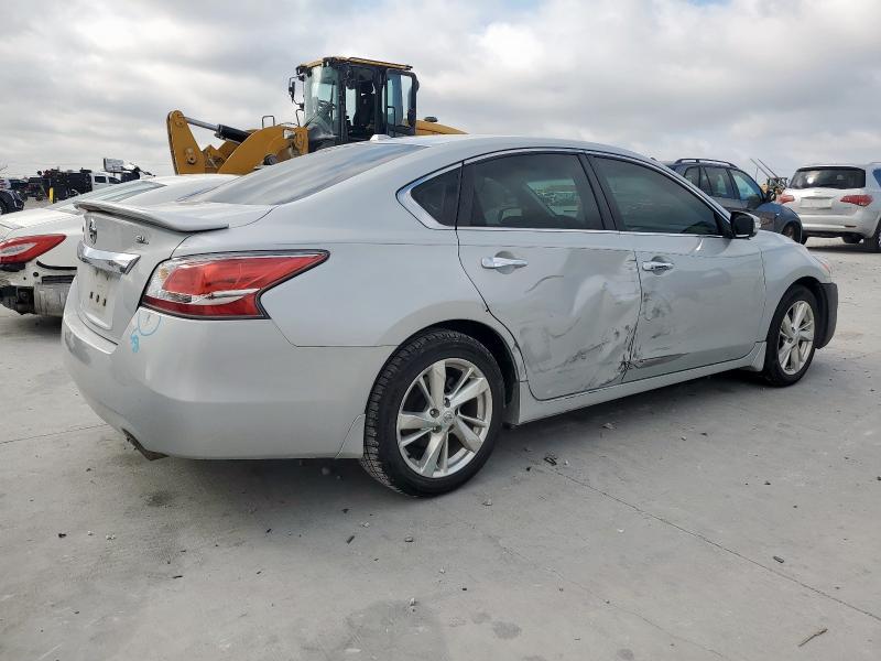 Photo 3 from auction – 2015 NISSAN ALTIMA 2.5 with VIN 1N4AL3AP7FN376799