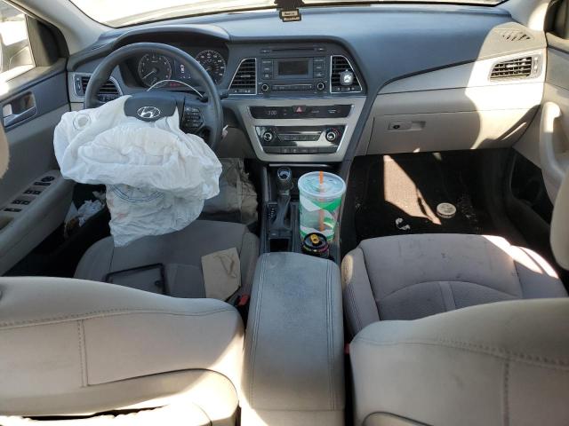 Photo 8 from auction – 2017 HYUNDAI SONATA SE with VIN 5NPE24AF4HH493884