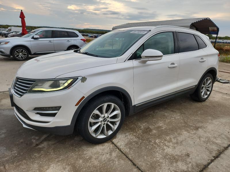 LINCOLN MKC 2017 with VIN 5LMCJ2C93HUL09555 - Photo from auction