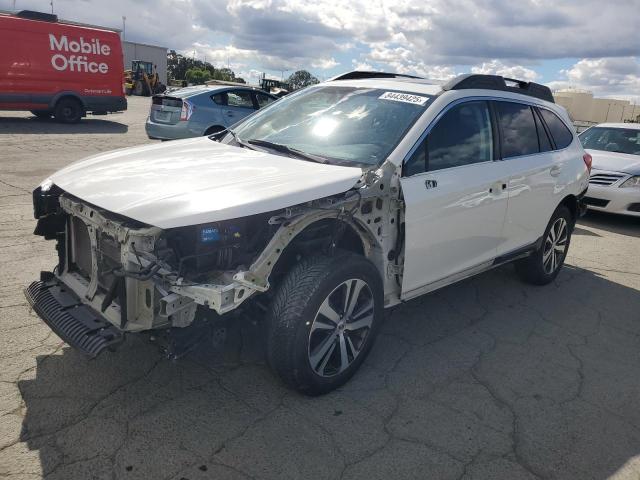 SUBARU OUTBACK 2. 2018 with VIN 4S4BSANC6J3391792 - Photo from auction