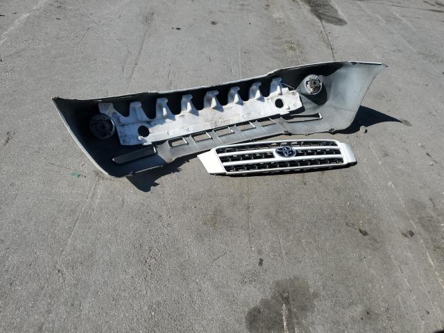 Photo 13 from auction – 2002 TOYOTA HIGHLANDER with VIN JTEGF21A420062984