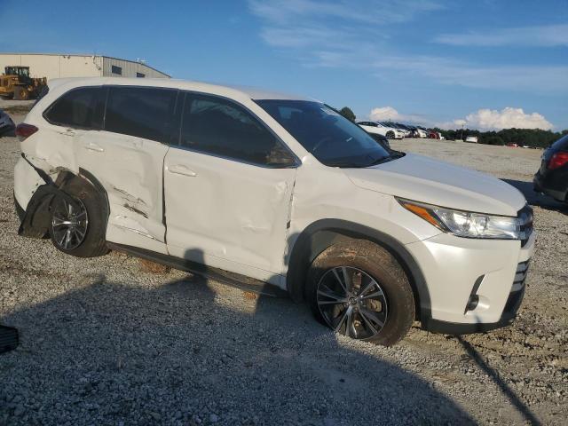 Photo 4 from auction – 2018 TOYOTA HIGHLANDER with VIN 5TDZARFH3JS040562