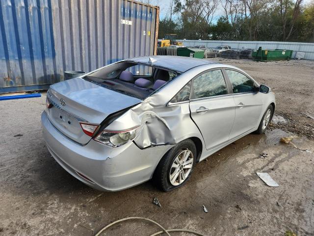 Photo 3 from auction – 2012 HYUNDAI SONATA GLS with VIN 5NPEB4AC3CH466304