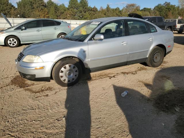VOLKSWAGEN PASSAT GLS 2002 with VIN WVWPD63B52P345831 - Photo from auction