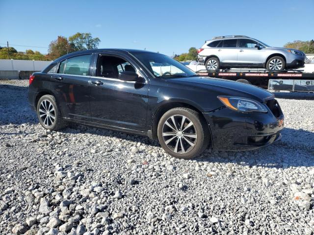Photo 4 from auction – 2012 CHRYSLER 200 S with VIN 1C3CCBHGXCN271158