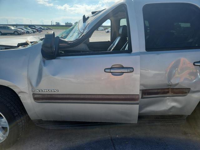 Photo 7 from auction – 2007 GMC YUKON with VIN 1GKFC13097R420904