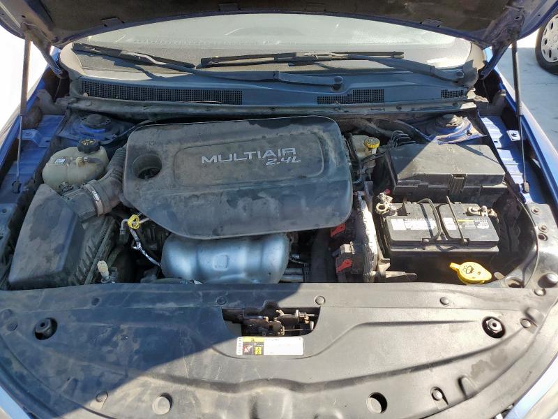 Photo 11 from auction – 2015 CHRYSLER 200 LIMITE with VIN 1C3CCCAB6FN575659