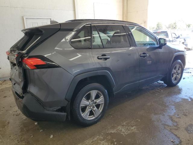 Photo 3 from auction – 2022 TOYOTA RAV4 XLE with VIN 2T3W1RFV2NC190466