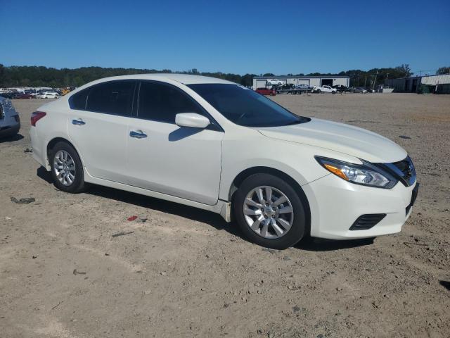 Photo 4 from auction – 2017 NISSAN ALTIMA 2.5 with VIN 1N4AL3AP4HC127651