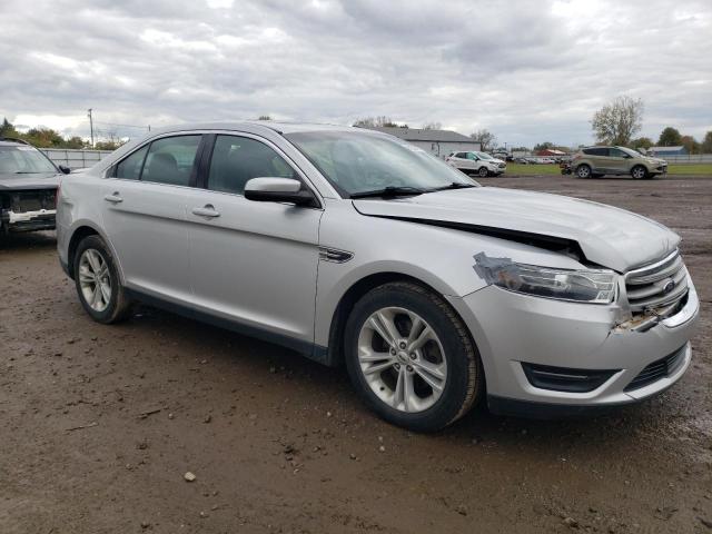 Photo 4 from auction – 2016 FORD TAURUS SEL with VIN 1FAHP2H85GG136037