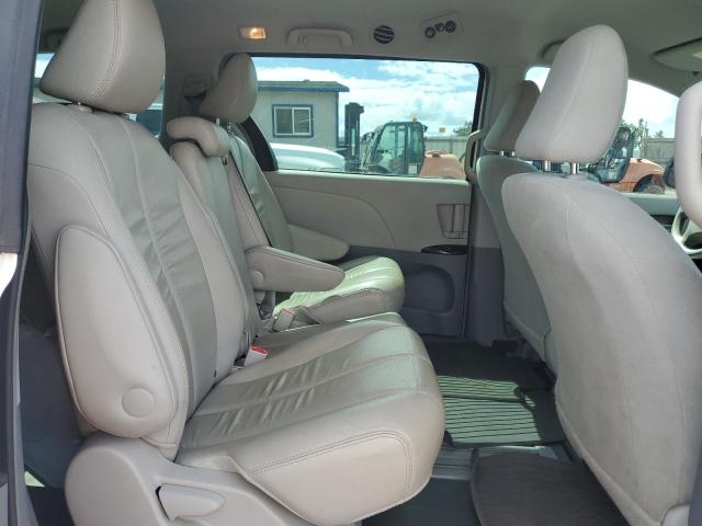 Photo 11 from auction – 2014 TOYOTA SIENNA with VIN 5TDZK3DCXES490474