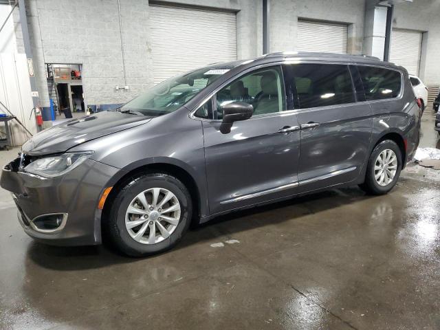 CHRYSLER PACIFICA 2018 with VIN 2C4RC1EG2JR121887 - Photo from auction