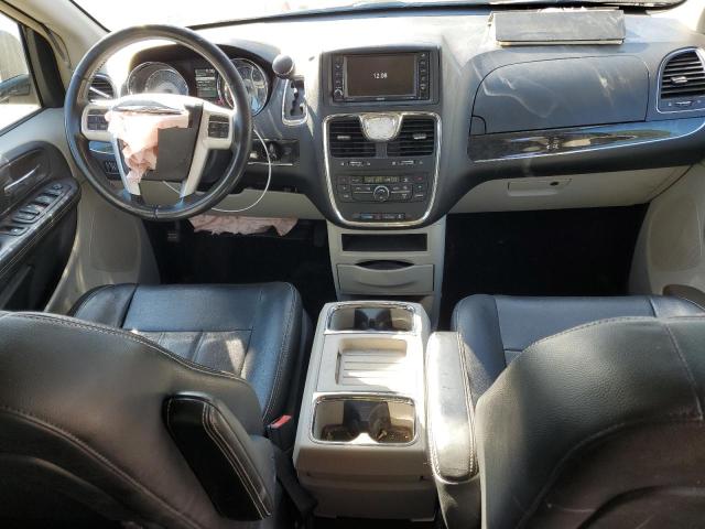 Photo 8 from auction – 2014 CHRYSLER TOWN & COU with VIN 2C4RC1BG4ER343762