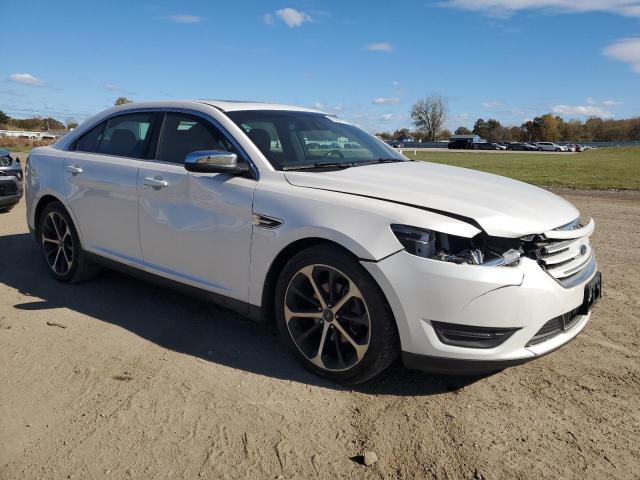 Photo 4 from auction – 2015 FORD TAURUS LIM with VIN 1FAHP2F86FG192005