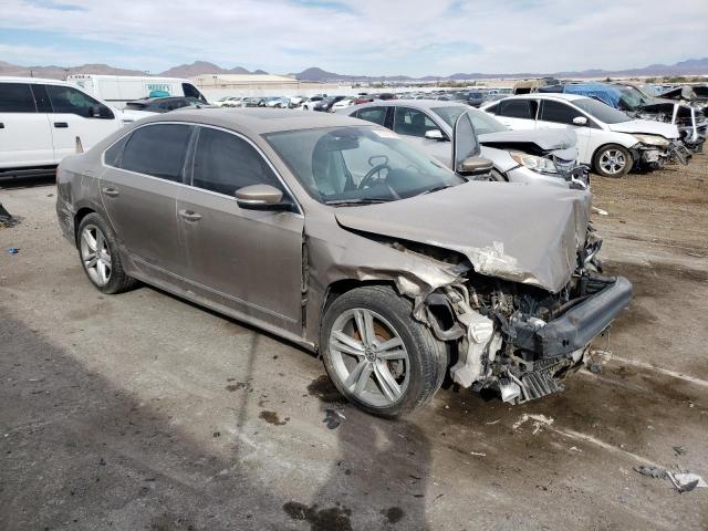Photo 4 from auction – 2015 VOLKSWAGEN PASSAT SE with VIN 1VWBT7A35FC035445