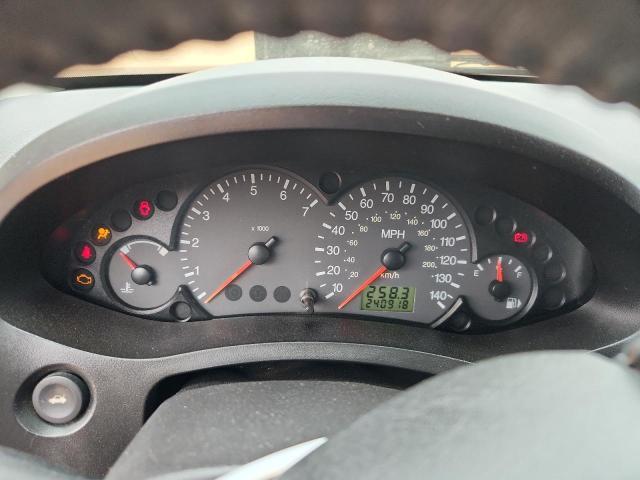 Photo 9 from auction – 2005 FORD FOCUS ZX5 with VIN 3FAFP37N45R137724