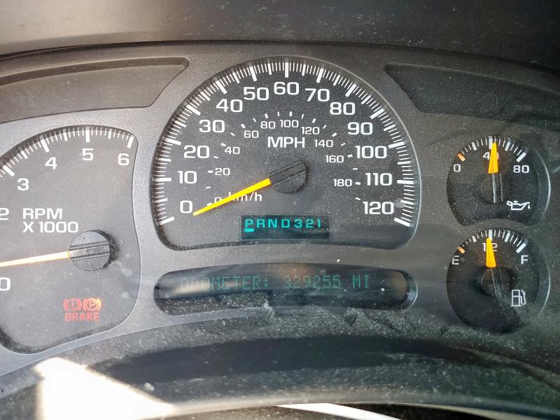 Photo 9 from auction – 2004 GMC YUKON with VIN 1GKEC13Z94R225729