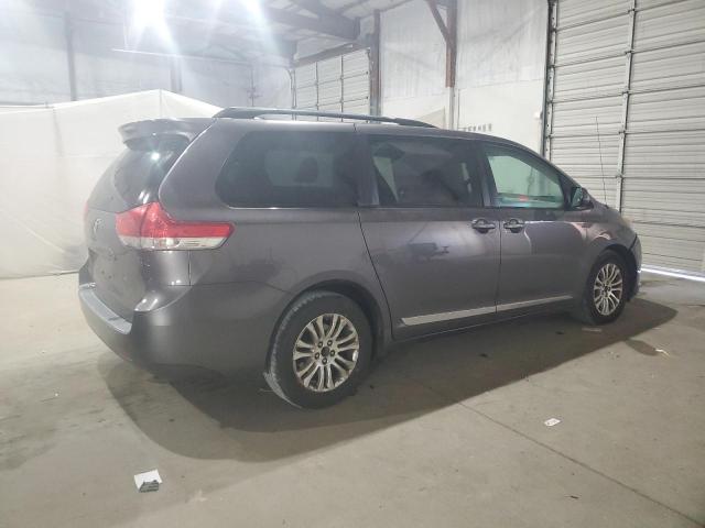 Photo 3 from auction – 2011 TOYOTA SIENNA XLE with VIN 5TDYK3DC2BS099259