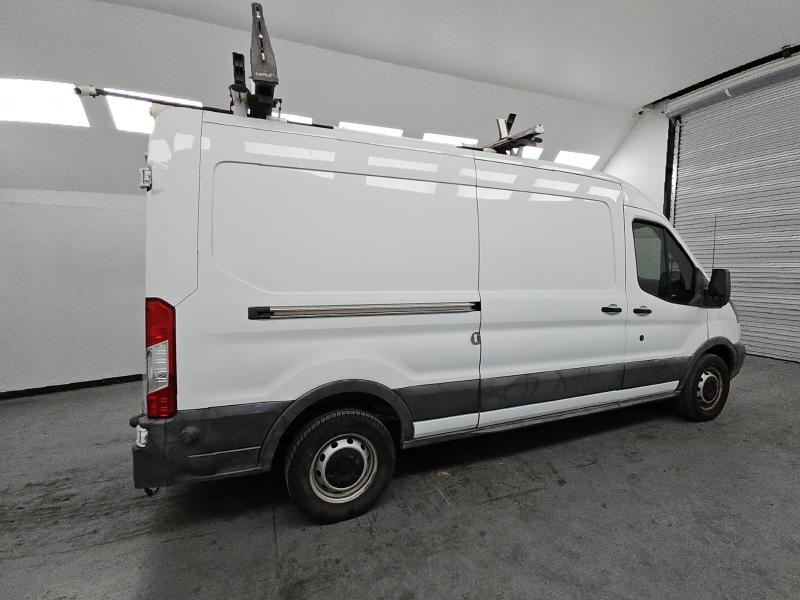 Photo 3 from auction – 2016 FORD TRANSIT T- with VIN 1FTYR2CG0GKA52790