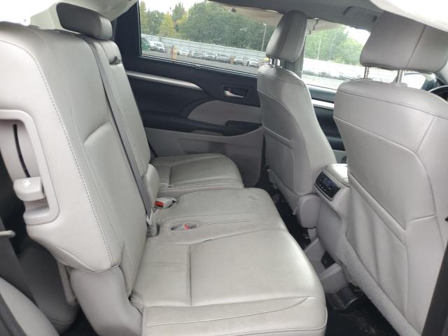 Photo 11 from auction – 2018 TOYOTA HIGHLANDER with VIN 5TDJZRFHXJS545729