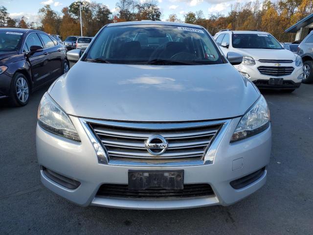 Photo 5 from auction – 2014 NISSAN SENTRA with VIN 1N4AB7AP1EN850187