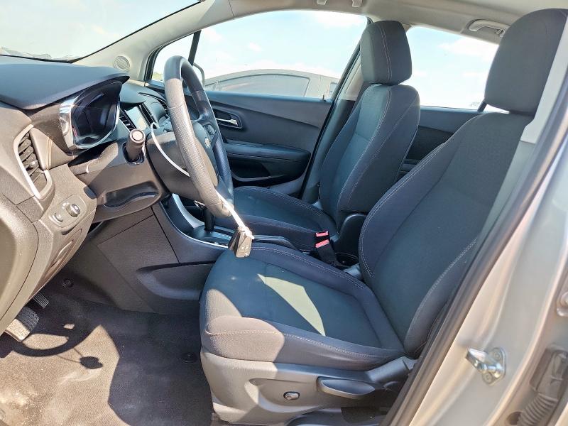 Photo 7 from auction – 2018 CHEVROLET TRAX with VIN 3GNCJKSB2JL172028