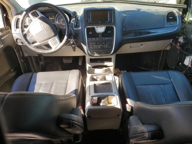 Photo 8 from auction – 2016 CHRYSLER TOWN & COU with VIN 2C4RC1BG9GR280595