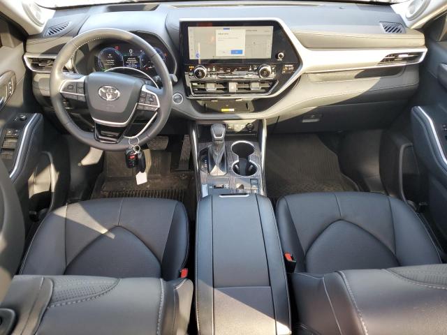 Photo 8 from auction – 2025 TOYOTA HIGHLANDER with VIN 5TDEBRCH8SS647347