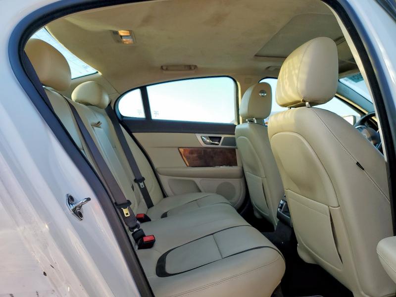 Снимка 10 от търг – 2015 JAGU XF 3.0 SPORT с VIN SAJWA0F78F8U59106