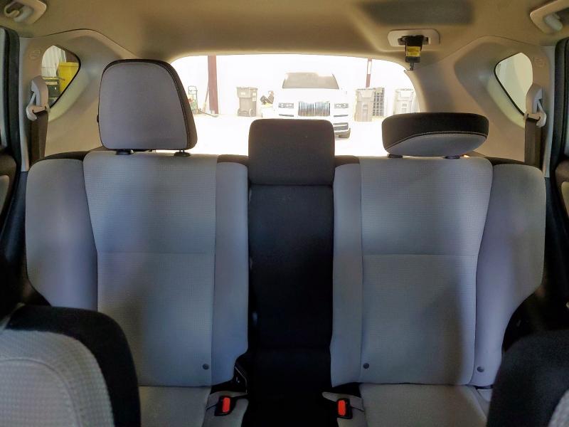 Photo 10 from auction – 2016 TOYOTA RAV4 XLE with VIN 2T3WFREV9GW246259