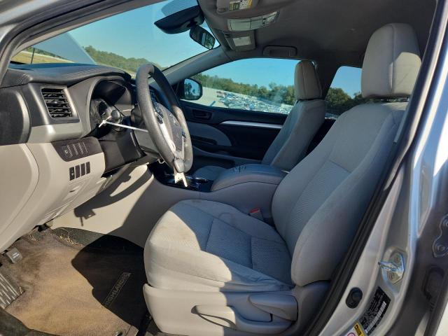 Photo 7 from auction – 2019 TOYOTA HIGHLANDER with VIN 5TDZARFH7KS043935