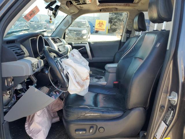 Photo 7 from auction – 2011 TOYOTA 4RUNNER SR with VIN JTEBU5JR2B5077042