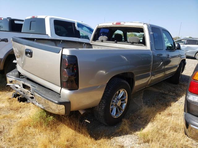 Photo 3 from auction – 2003 CHEVROLET SILVERADO C1500 with VIN 2GCEC19V431340732