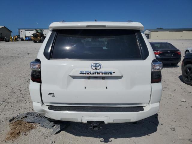 Photo 6 from auction – 2015 TOYOTA 4RUNNER SR with VIN JTEBU5JR2F5248927