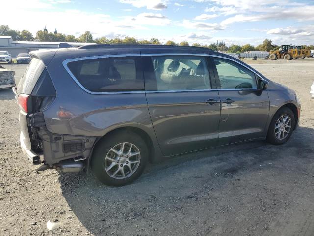 Photo 3 from auction – 2020 CHRYSLER VOYAGER LX with VIN 2C4RC1DG2LR262754