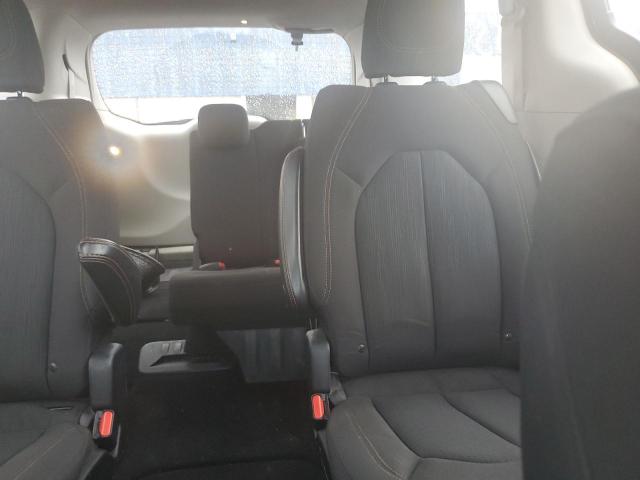 Photo 10 from auction – 2018 CHRYSLER PACIFICA T with VIN 2C4RC1FG8JR289855