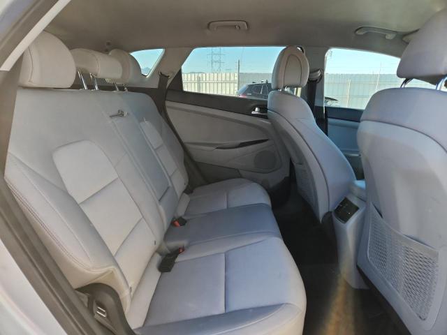 Photo 11 from auction – 2017 HYUNDAI TUCSON LIM with VIN KM8J3CA29HU505757