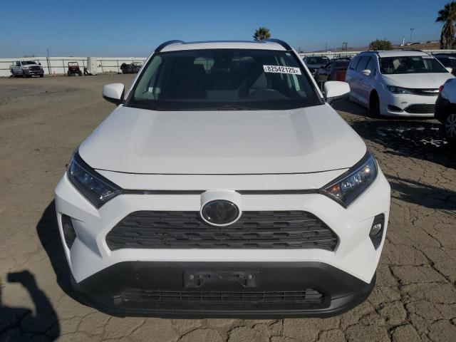 Photo 5 from auction – 2019 TOYOTA RAV4 XLE with VIN 2T3W1RFV6KC026097