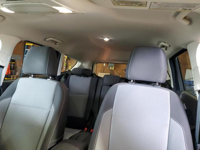 Photo 10 from auction – 2017 FORD ESCAPE SE with VIN 1FMCU9G91HUC46324