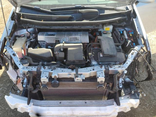 Photo 11 from auction – 2015 TOYOTA PRIUS V with VIN JTDZN3EU1FJ035395