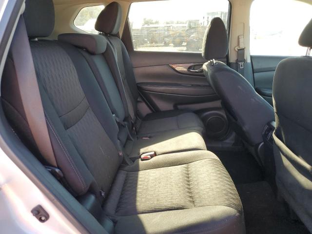 Photo 11 from auction – 2018 NISSAN ROGUE S with VIN 5N1AT2MV6JC700663