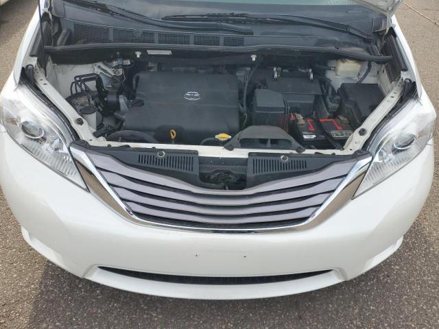 Photo 12 from auction – 2016 TOYOTA SIENNA XLE with VIN 5TDDK3DC4GS142649
