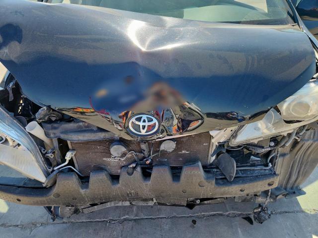 Photo 12 from auction – 2016 TOYOTA SIENNA XLE with VIN 5TDYK3DC0GS700658