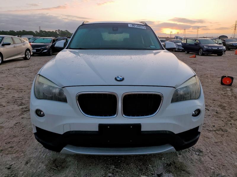 Photo 5 from auction – 2013 BMW X1 SDRIVE2 with VIN WBAVM1C54DVW43741