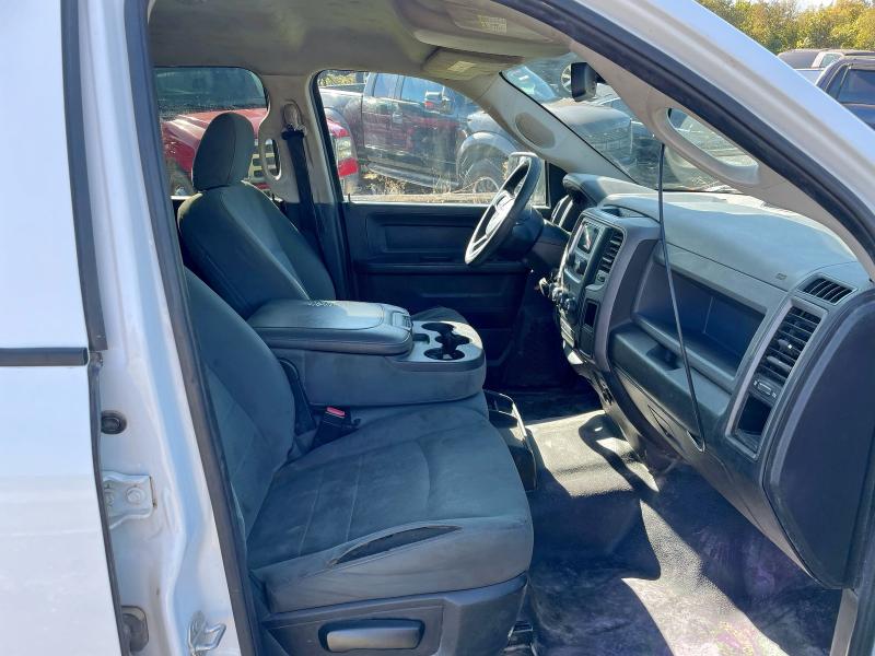 Photo 5 from auction – 2019 RAM 1500 CLASS with VIN 3C6RR7KT7KG564232