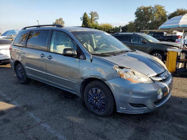 Photo 4 from auction – 2010 TOYOTA SIENNA CE with VIN 5TDKK4CC8AS313554