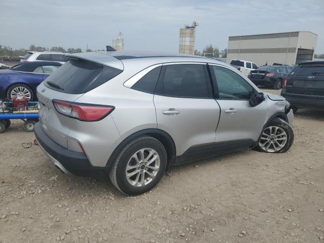 Photo 3 from auction – 2020 FORD ESCAPE SE with VIN 1FMCU0G63LUA32896